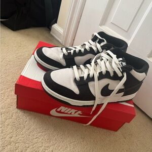 Nike Black and White Sneakers